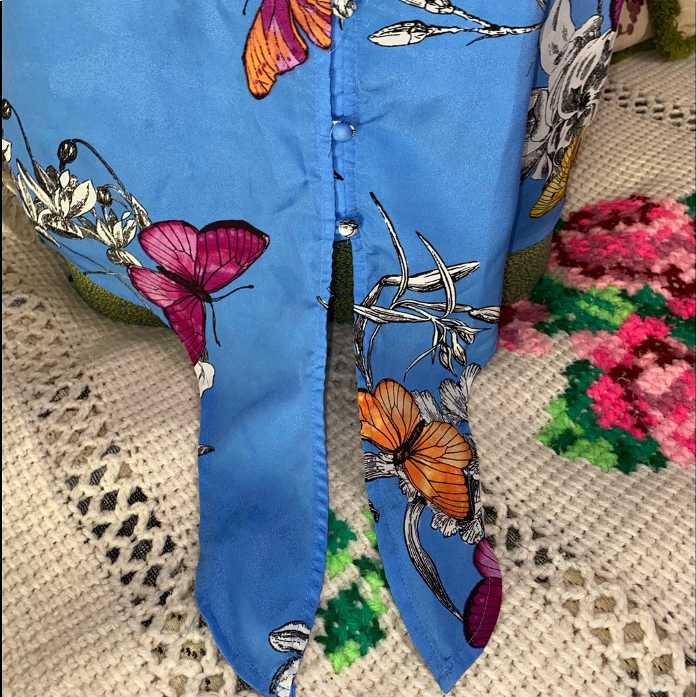 Butterfly blouse - Picture 6 of 7